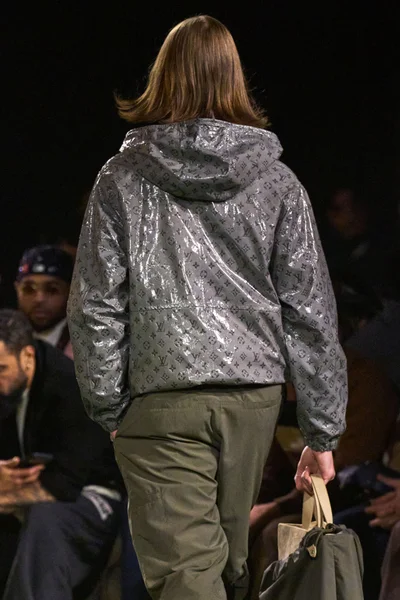 Look 188